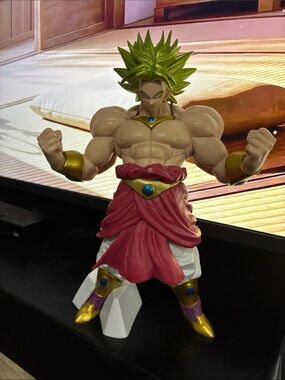 Dragon Ball Broly Figure - Green Hair, Red Sash